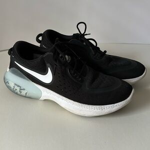 NIKE Women’s Joyride Dual Run Shoes, Size 9